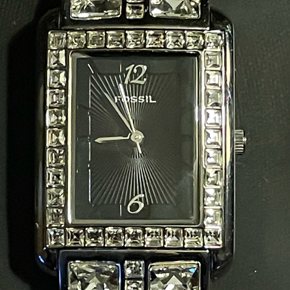 Fossil crystal “bling” watch - Picture 2 of 5